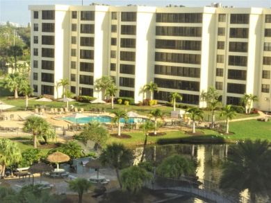 Siesta Key Florida Three Bedroom Beachfront Condo